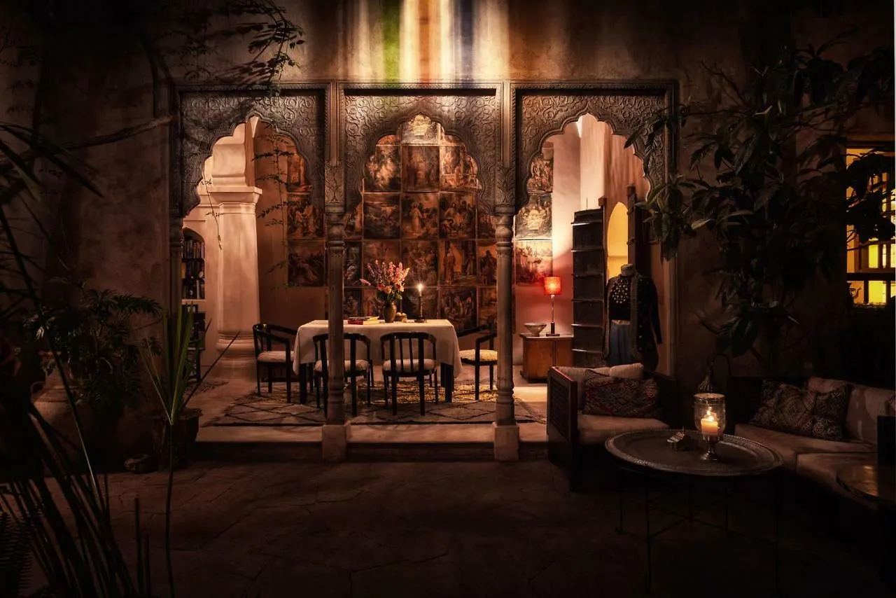 Riad Kbour & Chou Marrakesh