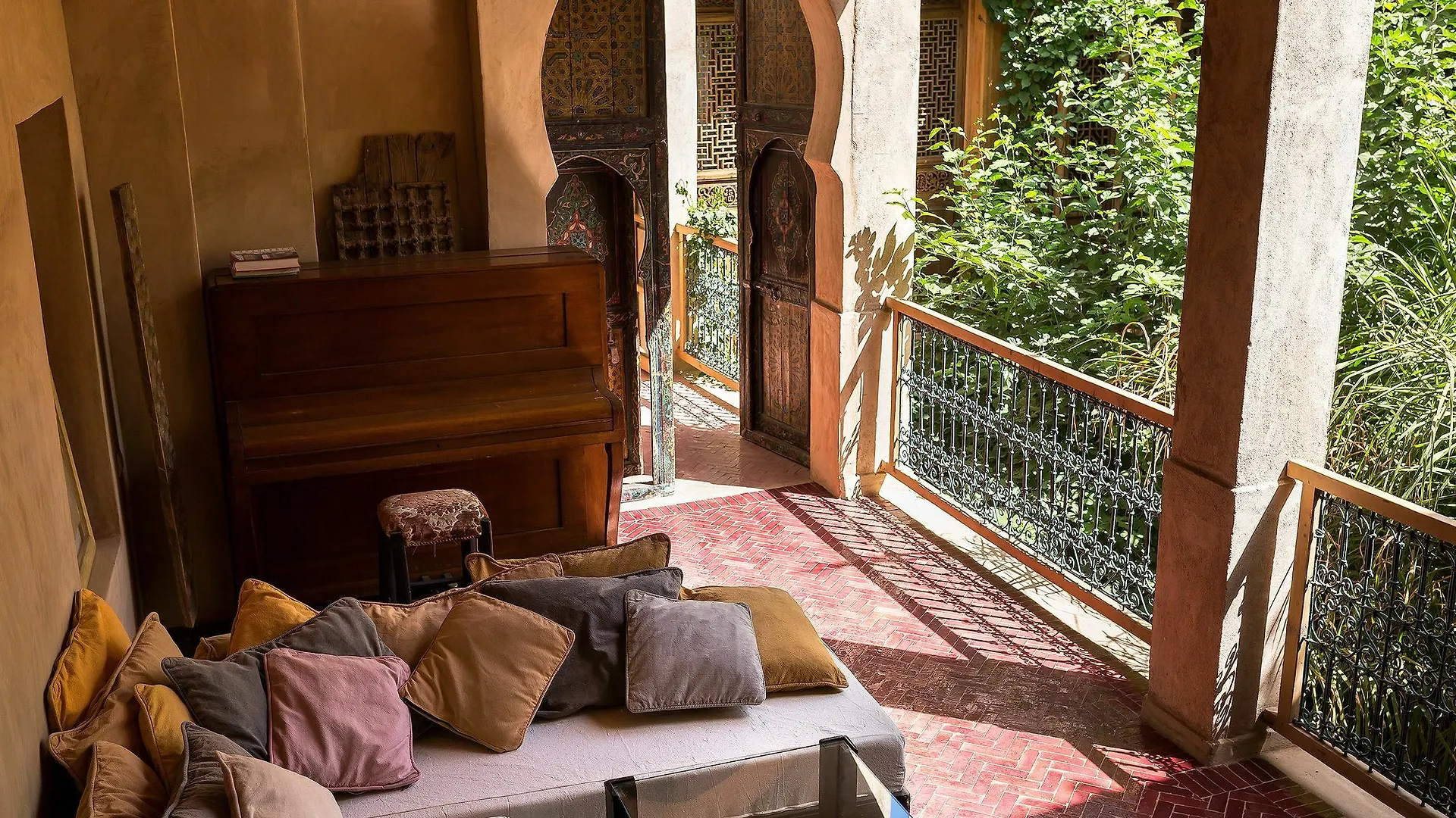 Riad Kbour & Chou Μαρακές
